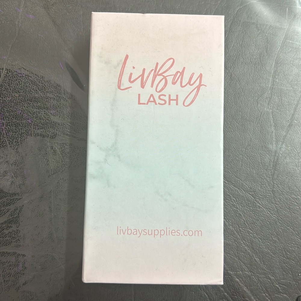 Lash tray